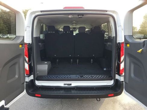 Used 2023 Ford Transit 350 XLT image 9