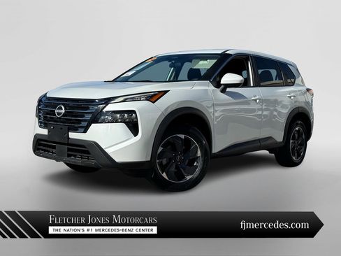 Used 2024 Nissan Rogue SV image 1