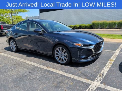 Used 2022 MAZDA MAZDA3 s FWD image 5