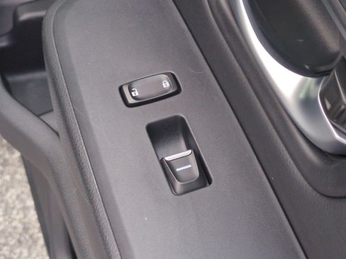 Used 2025 Honda Pilot Sport image 41