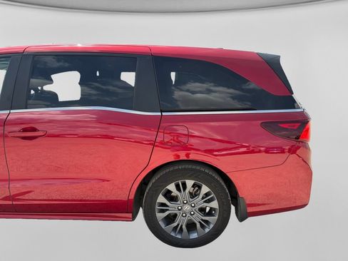 Used 2025 Honda Odyssey Touring image 13
