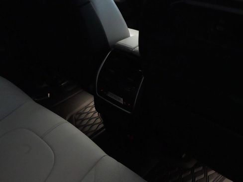 New 2026 BMW X5 xDrive40i w/ M Sport Package image 10