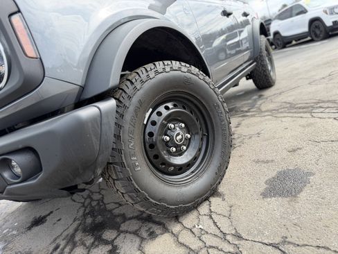 Used 2023 Ford Bronco Black Diamond image 2