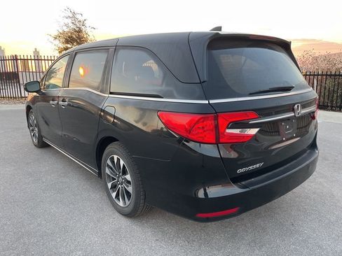 Used 2024 Honda Odyssey EX-L image 6