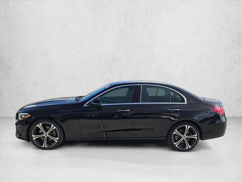 Used 2025 Mercedes-Benz C 300 Sedan image 9