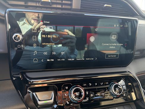 Certified 2024 GMC Sierra 1500 AT4 w/ Technology Package image 13