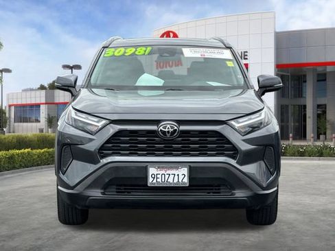 Used 2022 Toyota RAV4 XLE w/ Convenience Package FWD image 11