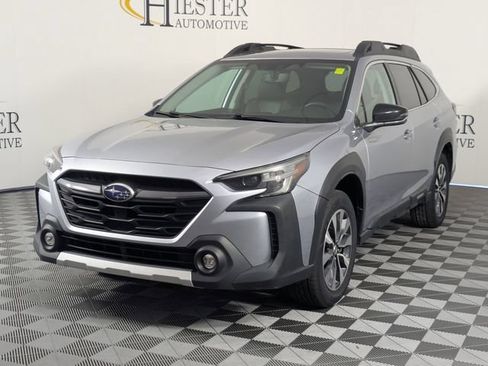 Used 2023 Subaru Outback Limited AWD/4WD image 5