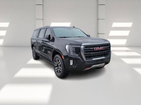 Used 2021 GMC Yukon XL AT4 w/ AT4 Premium Package image 3
