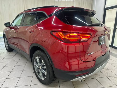 Used 2025 Chevrolet Blazer LT FWD image 11
