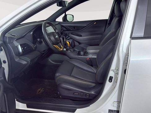 Certified 2025 Subaru Outback Wilderness AWD/4WD image 5