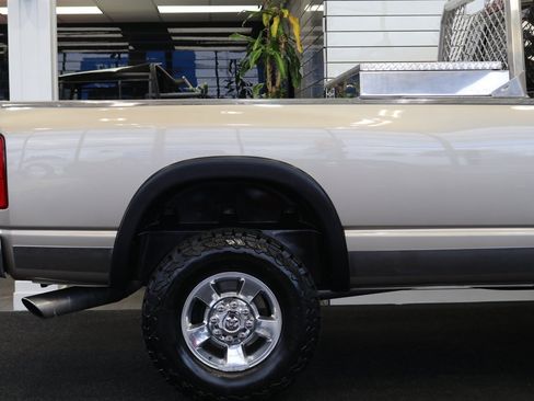 Used 2005 Dodge Ram 3500 Truck SLT w/ Quad Cab Big Horn Value Group image 61
