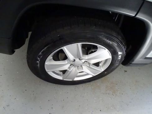Certified 2022 Jeep Compass Latitude AWD/4WD image 26