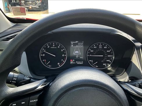 Used 2024 Subaru Crosstrek 2.0i Premium image 18