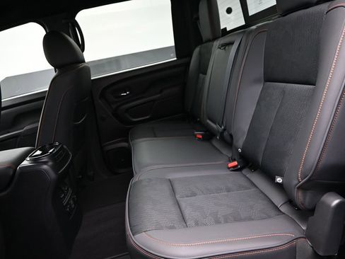 Used 2023 Nissan Titan PRO-4X w/ Pro-4x Utility Package AWD/4WD image 17
