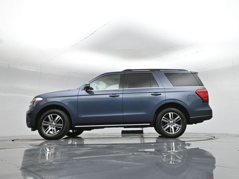 Used 2023 Ford Expedition XLT image 63