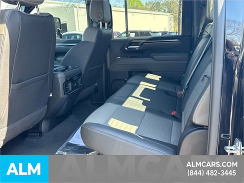 Used 2025 Chevrolet Silverado 2500 ZR2 w/ Technology Package AWD/4WD image 26