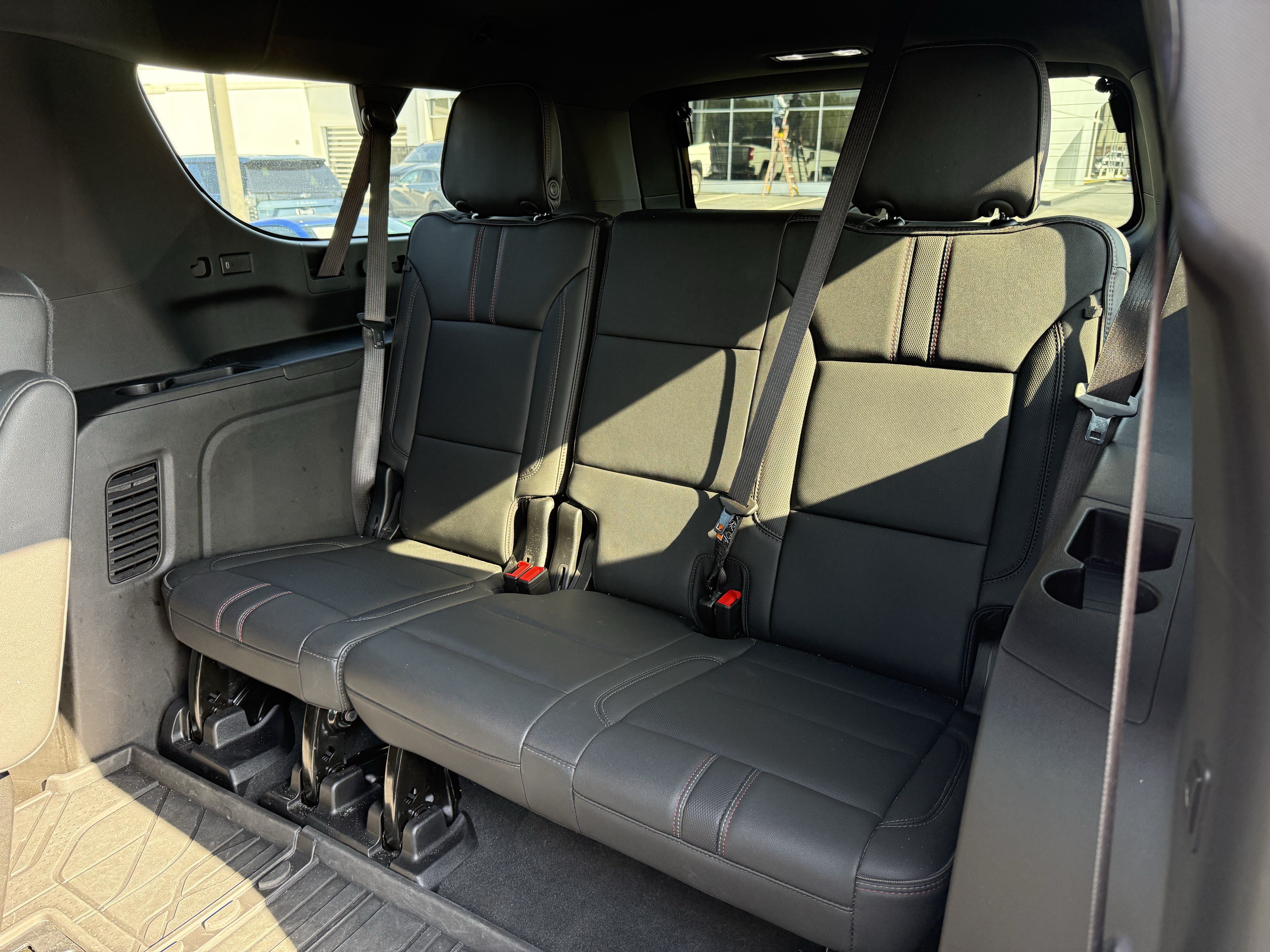Used 2026 Chevrolet Suburban RST w/ Comfort Package RWD image 35