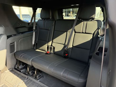Used 2026 Chevrolet Suburban RST w/ Comfort Package RWD image 35