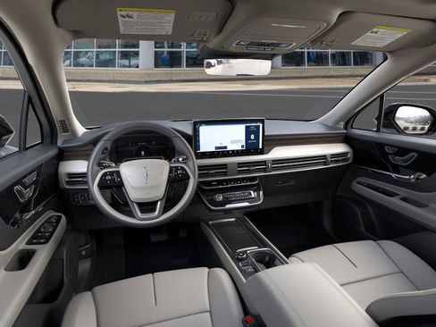 New 2026 Lincoln Corsair Grand Touring image 9