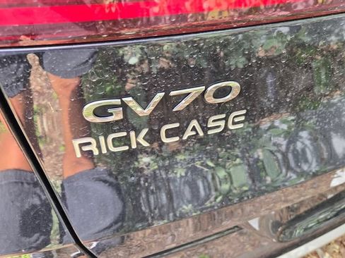 Used 2025 Genesis Electrified GV70 AWD/4WD image 7