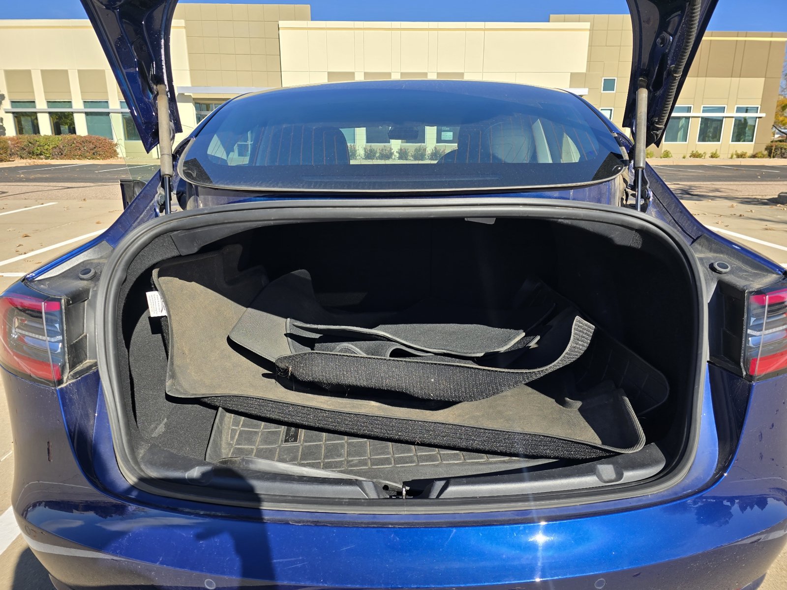 Used 2018 Tesla Model 3 Long Range AWD/4WD image 29