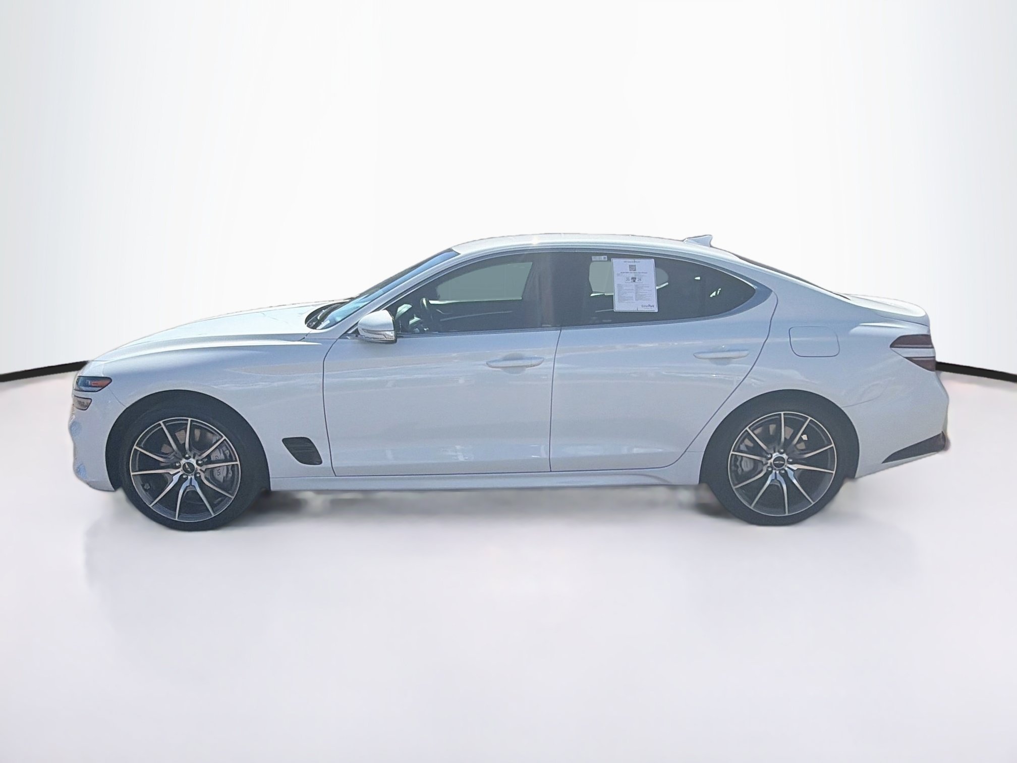 Used 2025 Genesis G70 2.5T AWD/4WD image 4