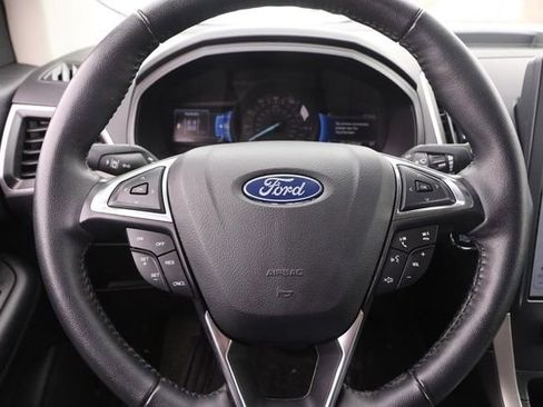 Certified 2024 Ford Edge SEL image 10