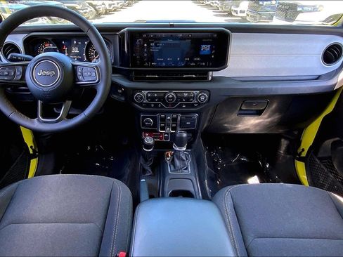 Used 2024 Jeep Wrangler Unlimited Sport AWD/4WD image 15