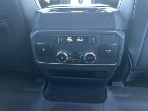 Used 2023 Ford Expedition Platinum AWD/4WD image 25