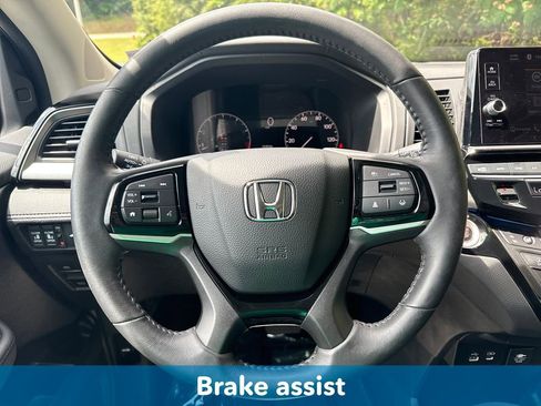 Used 2025 Honda Odyssey Touring image 13