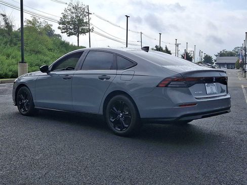 Used 2025 Honda Accord SE image 4