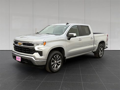Used 2022 Chevrolet Silverado 1500 LT image 1