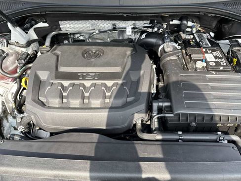 Used 2022 Volkswagen Tiguan SE FWD image 13
