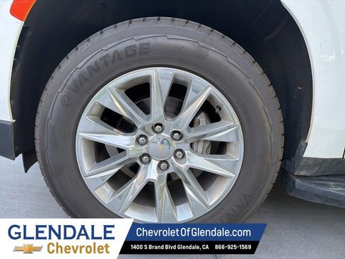 Used 2023 Chevrolet Suburban Premier image 20