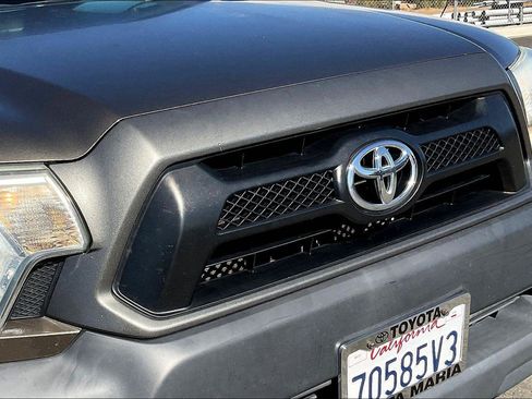 Used 2012 Toyota Tacoma 2WD Regular Cab image 25