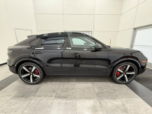 New 2026 Porsche Cayenne S image 9