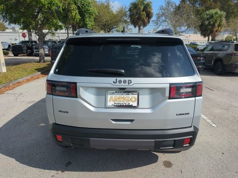 New 2026 Jeep Cherokee Laredo image 6