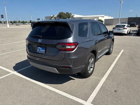 Used 2025 Honda Pilot EX-L image 5