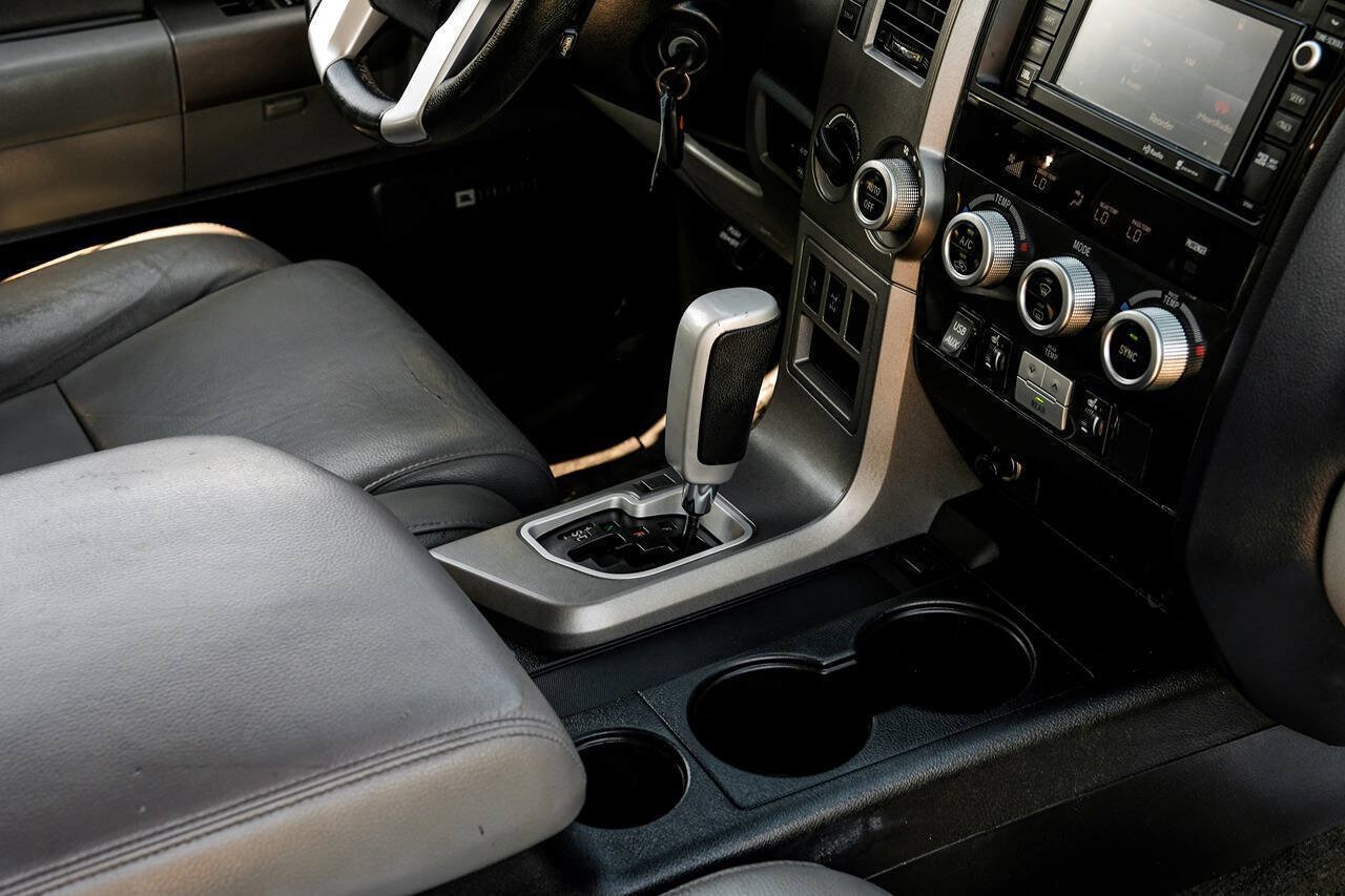 Used 2015 Toyota Sequoia Limited AWD/4WD image 30