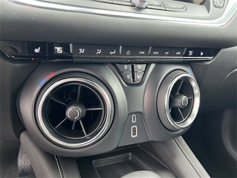 Certified 2024 Chevrolet Blazer LT w/ Convenience Package image 16