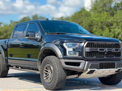 Used 2019 Ford F150 Raptor w/ Equipment Group 802A Luxury AWD/4WD image 34