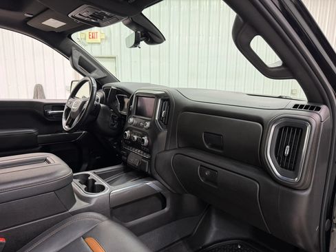 Used 2022 GMC Sierra 1500 AT4 w/ AT4 Premium Package AWD/4WD image 14
