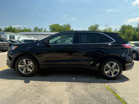 Used 2024 Ford Edge SEL w/ Convenience Package AWD/4WD image 8