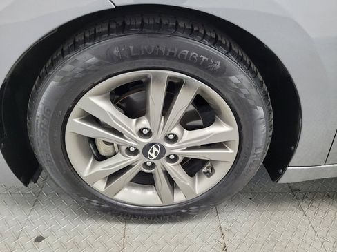 Used 2018 Hyundai Elantra SEL image 31