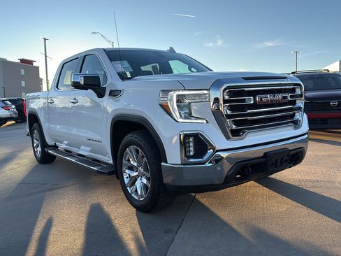 Used 2022 GMC Sierra 1500 SLT image 4