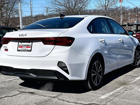 Used 2024 Kia Forte LXS image 11