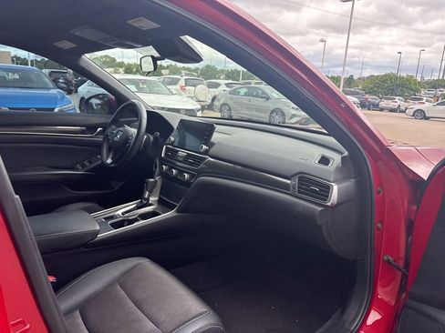Used 2018 Honda Accord Sport image 23