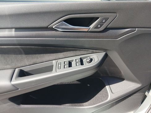 New 2026 Volkswagen GTI SE FWD image 11