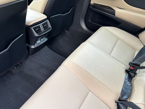 Used 2019 Lexus ES 350 w/ Premium Package image 26